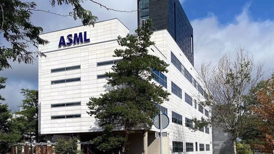 ASML says it sold absolutely nothing in Europe in 2026