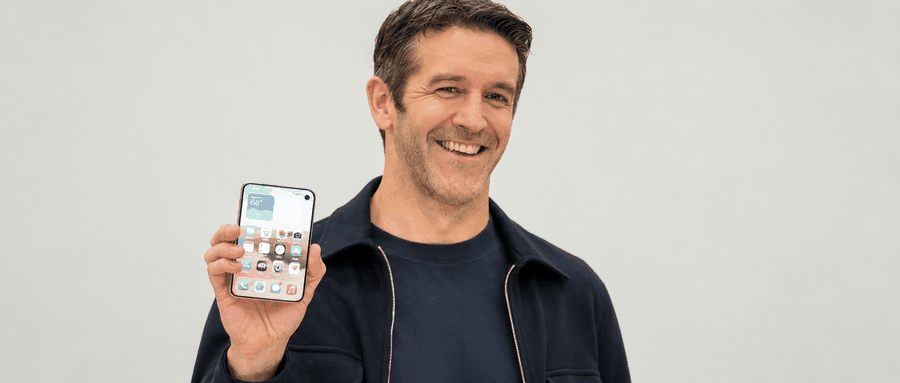 早报｜特努斯：iPhone Duo是乔布斯理念体现/小米18 Pro确认涨价/西贝否认倒闭传闻